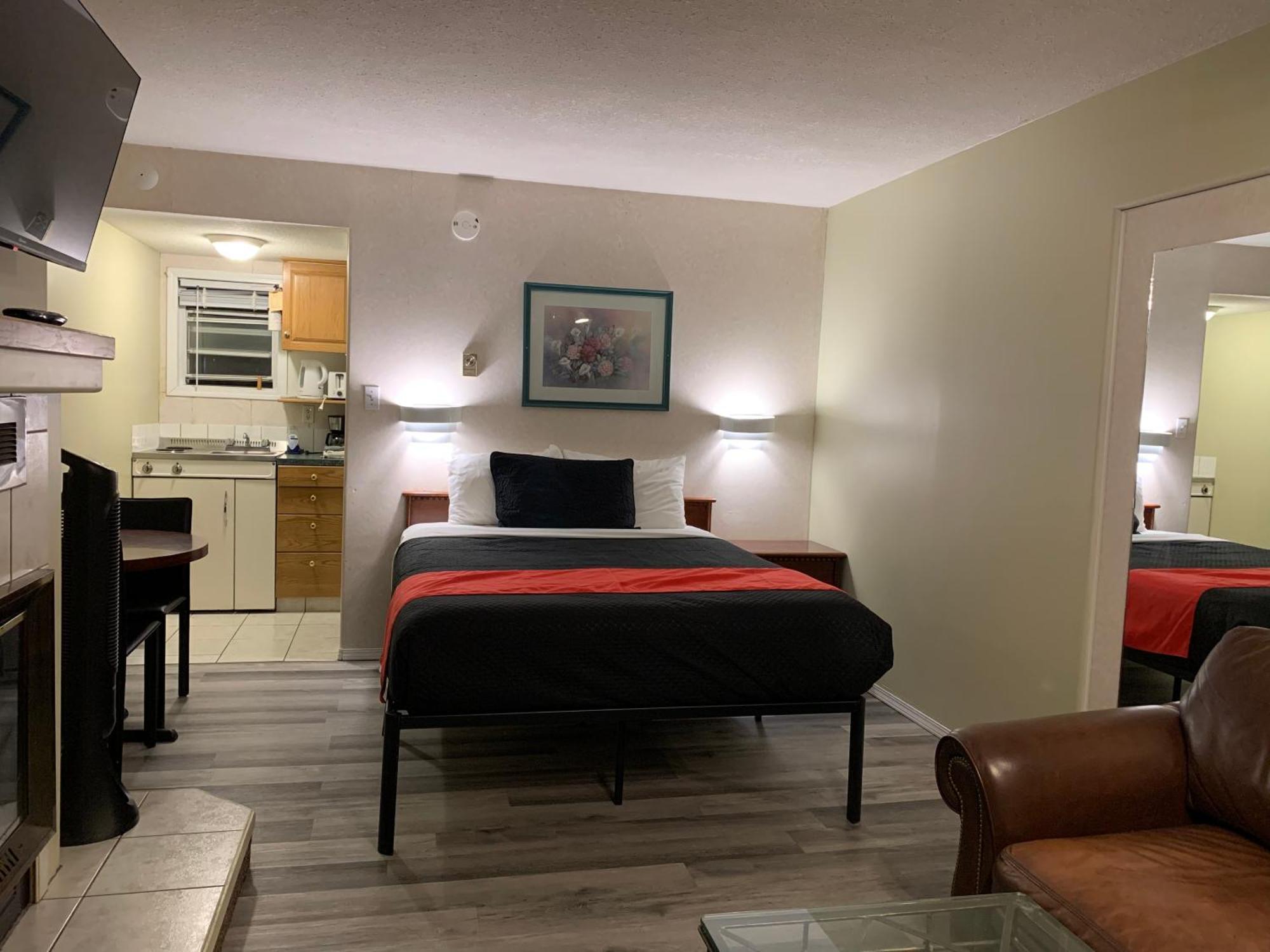 Motel Bavaria Radium Hot Springs Ngoại thất bức ảnh